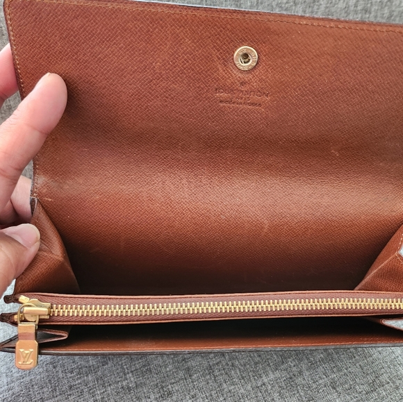 Louis Vuitton Monogram Sarah wallet - Picture 11 of 14